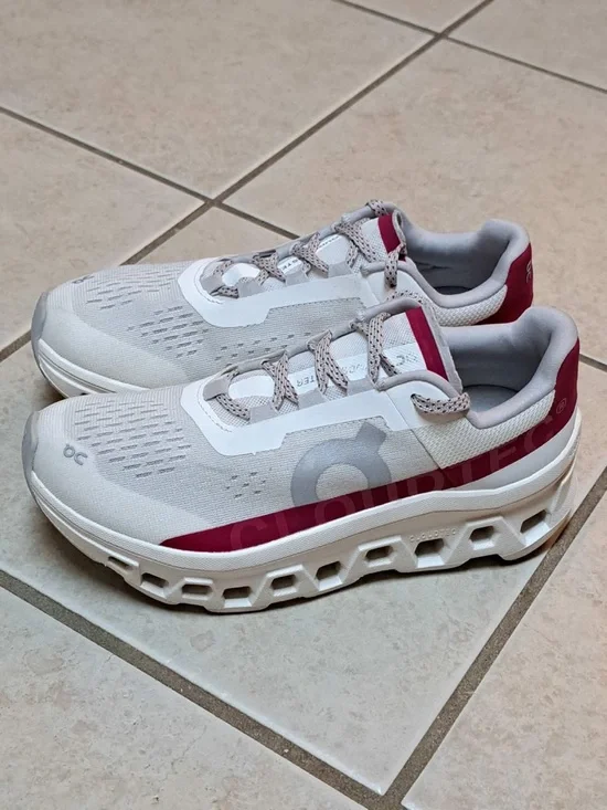 On Cloud Running Women's Cloudmonster shoes - Ivory/Grenadine - Wmn's sz 7 - Picture 1 of 9